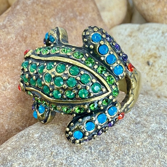 Retired Authentic Heidi Daus Green Swarovski Crystal Frog Ring –Size 7 Whimsical - Picture 4 of 16